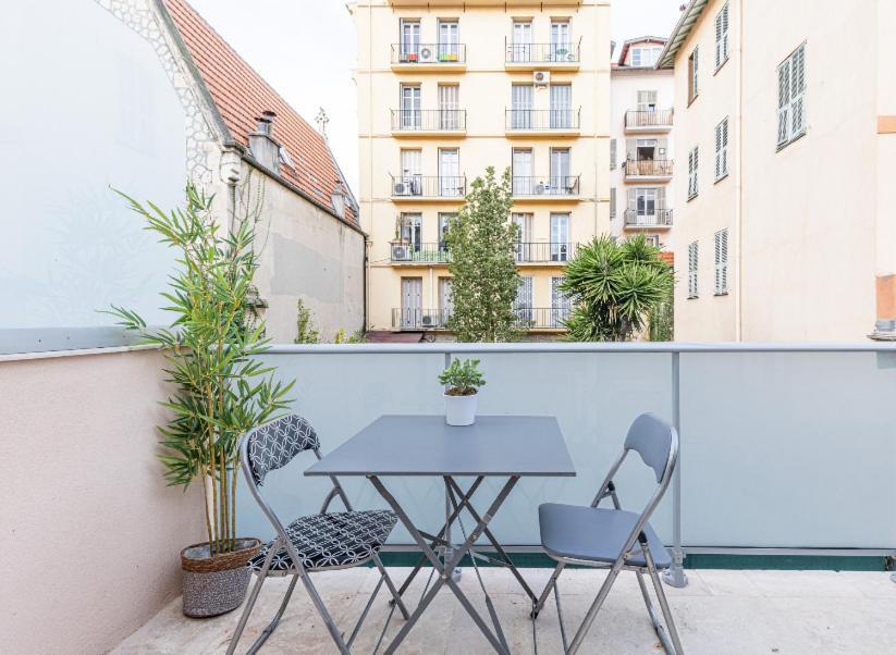 Studio Cozy Avec Terrasse N12 Nizza Kültér fotó