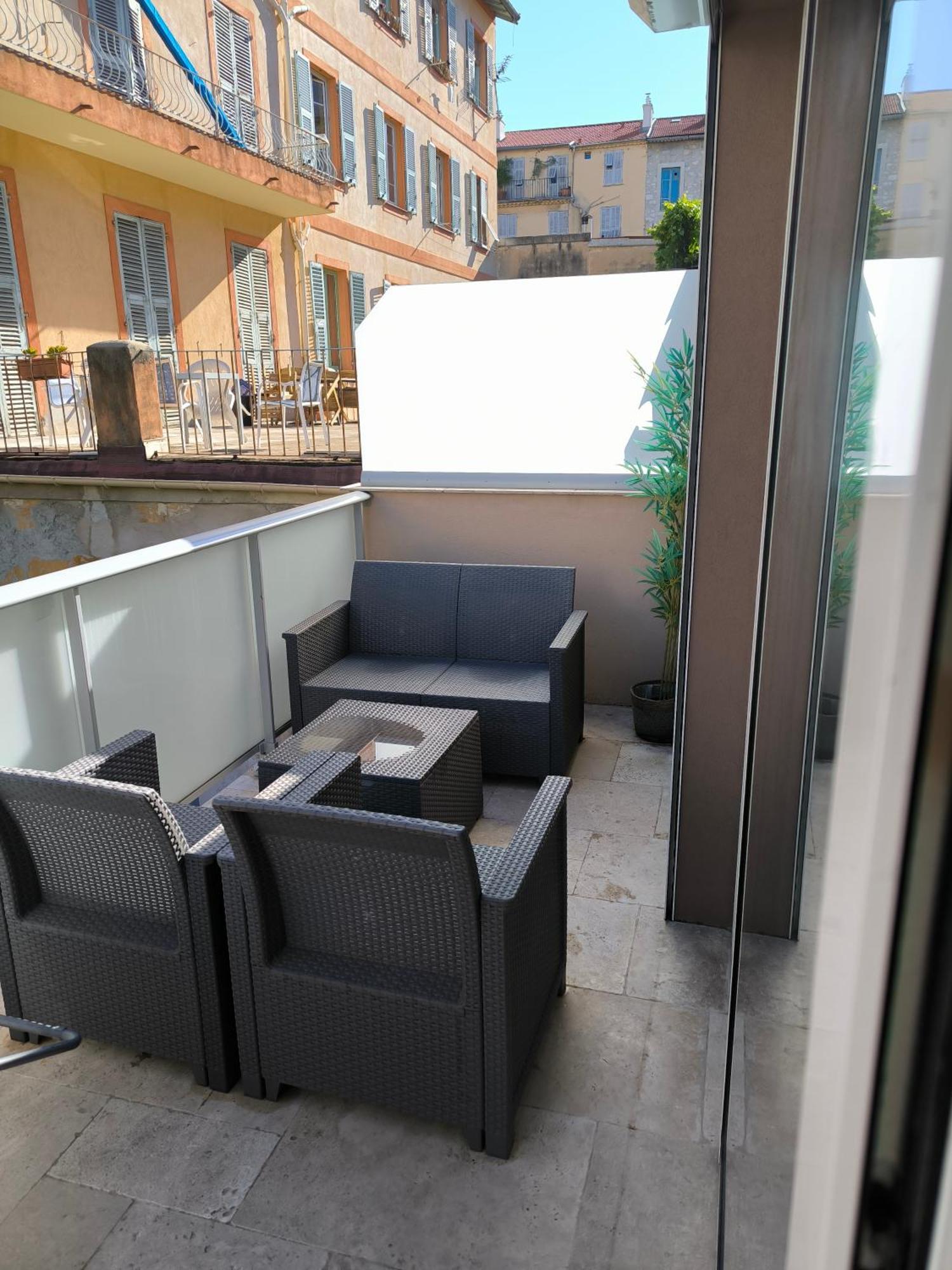 Studio Cozy Avec Terrasse N12 Nizza Kültér fotó